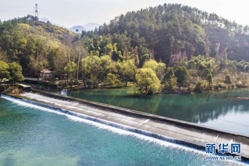 龙首渠引洛古灌区入选2020年度世界灌溉工程遗产名录(图2) 这是入选2020年度世界灌溉工程遗产名录的白沙溪三十六堰(2019年3月13日摄,无人机照片)。新华社发(中国国家灌排委员会供图)