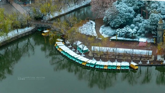 美炸!宝鸡初雪已至,许你一场浪漫人间(图2) 美炸!宝鸡初雪已至,许你一场浪漫人间(图2)