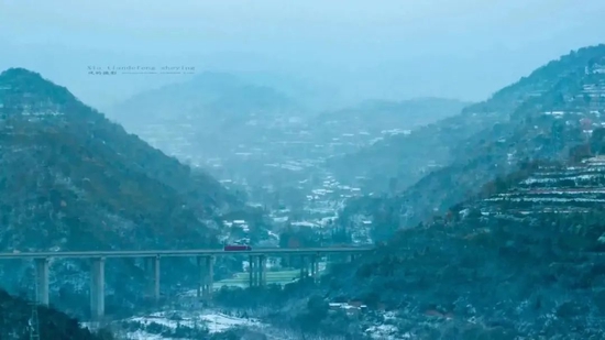 美炸!宝鸡初雪已至,许你一场浪漫人间(图5) 美炸!宝鸡初雪已至,许你一场浪漫人间(图5)