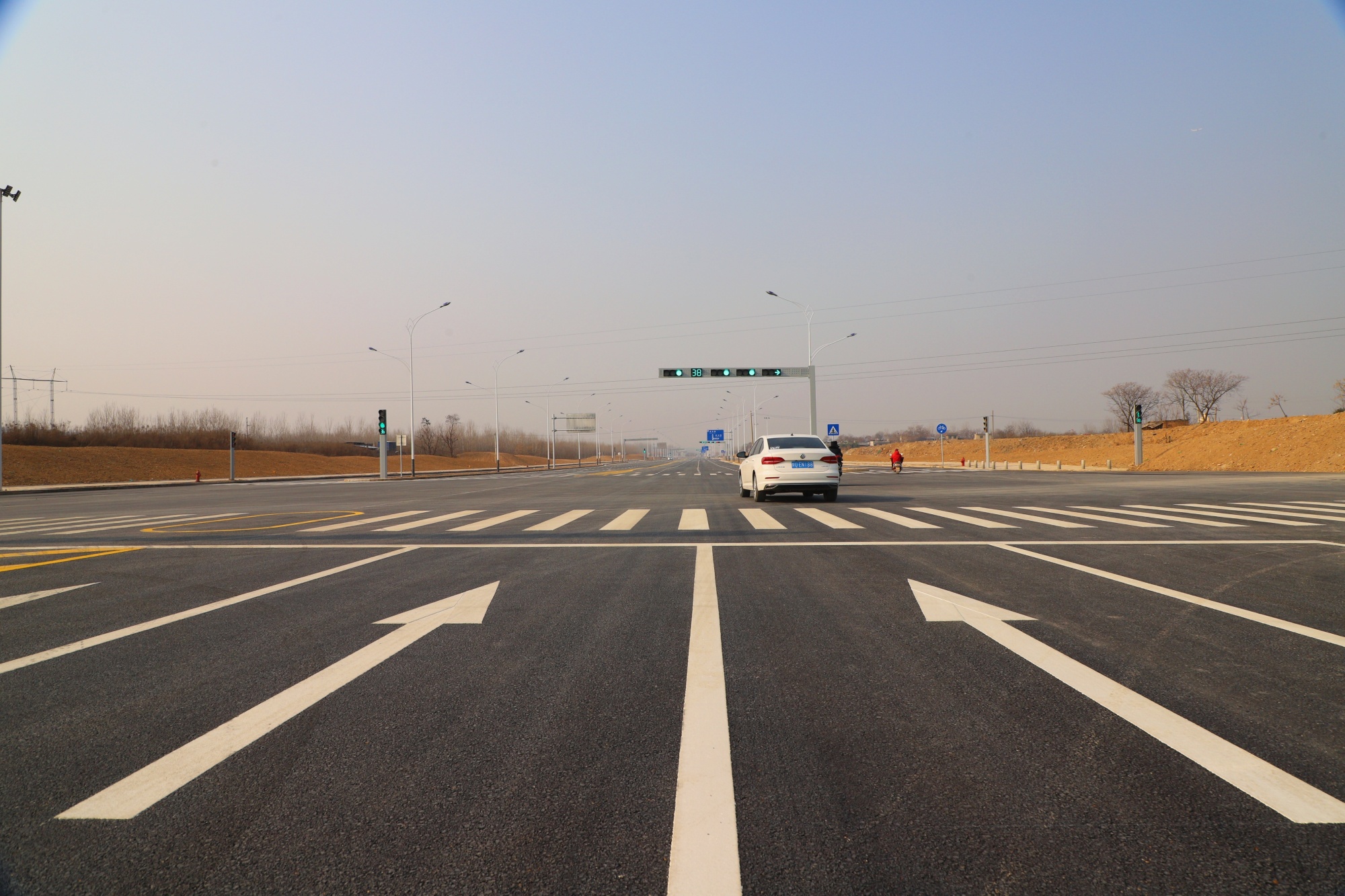 西咸一体化互联互通项目泾河大道正式通车(图2)