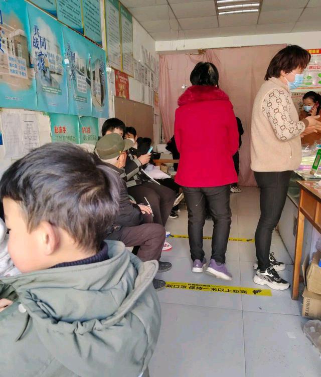 那些刚熬过新冠的人,又被甲流放倒,真是一波未平一波又起(图3) 那些刚熬过新冠的人,又被甲流放倒,真是一波未平一波又起(图3)