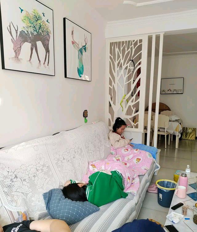 那些刚熬过新冠的人,又被甲流放倒,真是一波未平一波又起(图2) 那些刚熬过新冠的人,又被甲流放倒,真是一波未平一波又起(图2)