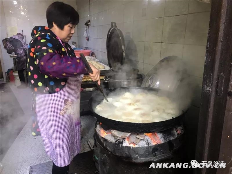 五一假期逛吃石泉,最好吃的石泉美食都在这里(图7) 五一假期逛吃石泉,最好吃的石泉美食都在这里(图7)