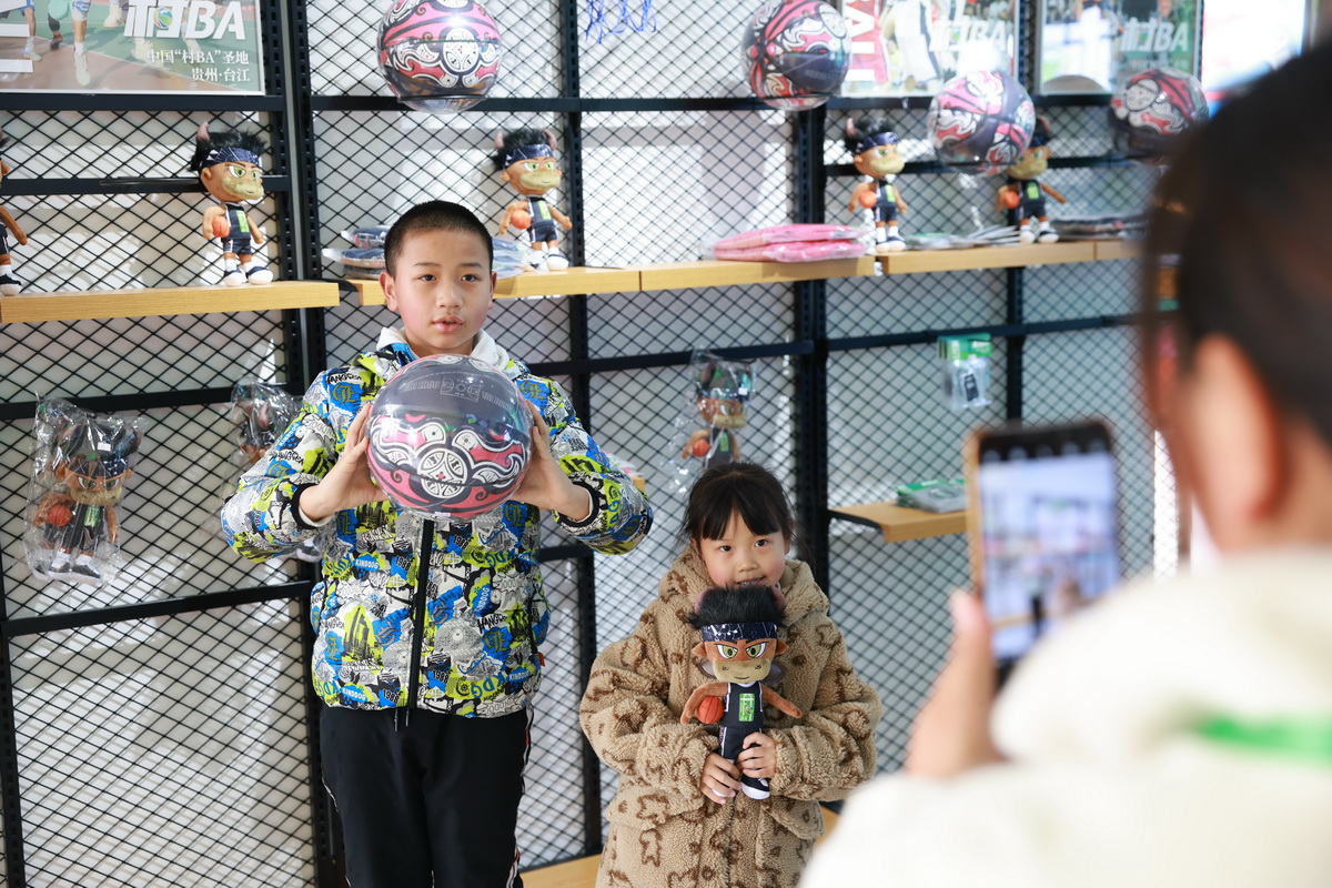 “村BA”总决赛完美收官：奖品香米、鲟鱼、麻鸭 网友直呼：太接地气！(图34)