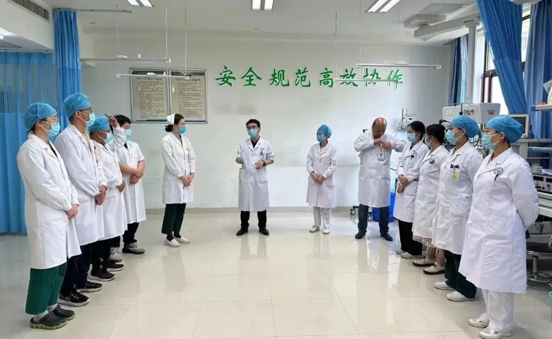 点击图片进入下一页 \