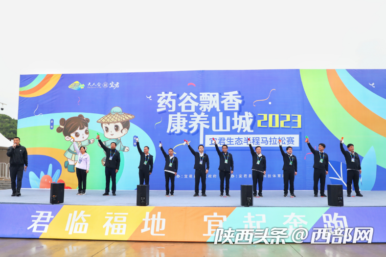 正在上传... 2b9ccbf0b266e237ea2ee6e448cf0bba.png