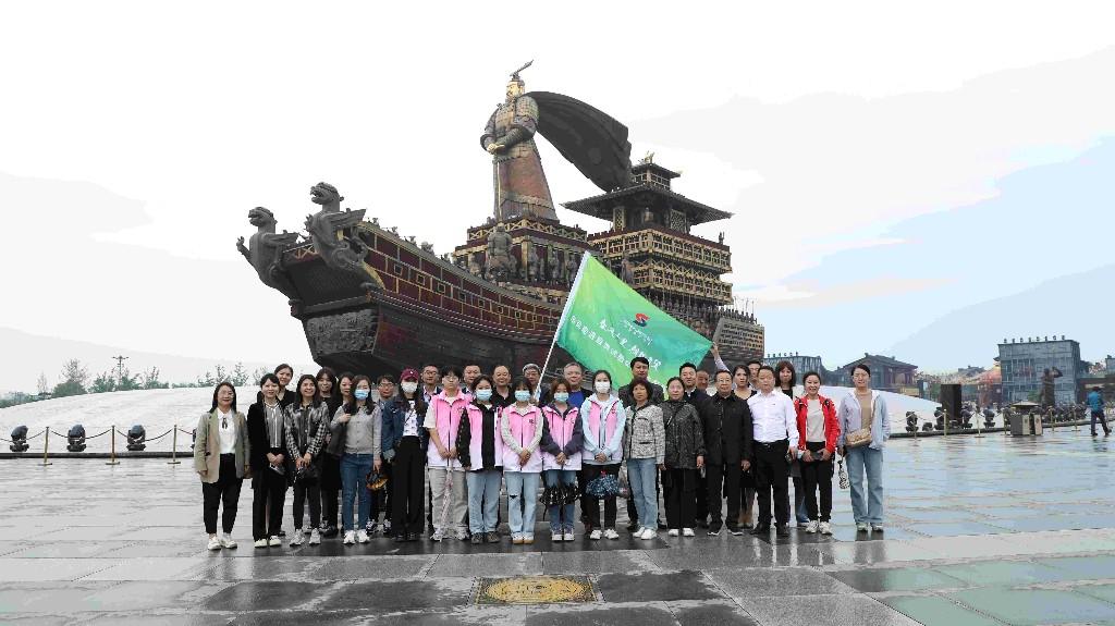 春风十里 相约自贸市民代表走进沣东新城功能区(图7) 春风十里 相约自贸市民代表走进沣东新城功能区(图7)