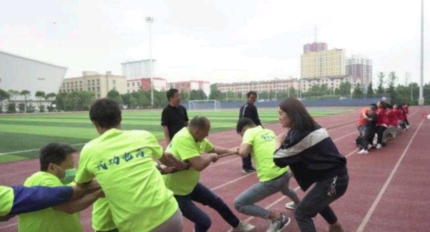 【武功十年看电商 青春飞扬展风采】主题趣味运动会(图2) 【武功十年看电商 青春飞扬展风采】主题趣味运动会(图2)