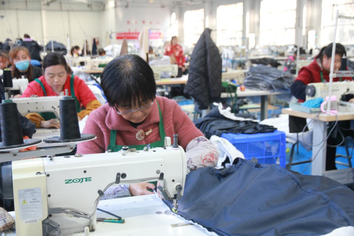 宝鸡:推进四型社区建设 打造平安幸福家园(图3) 宝鸡:推进四型社区建设 打造平安幸福家园(图3)