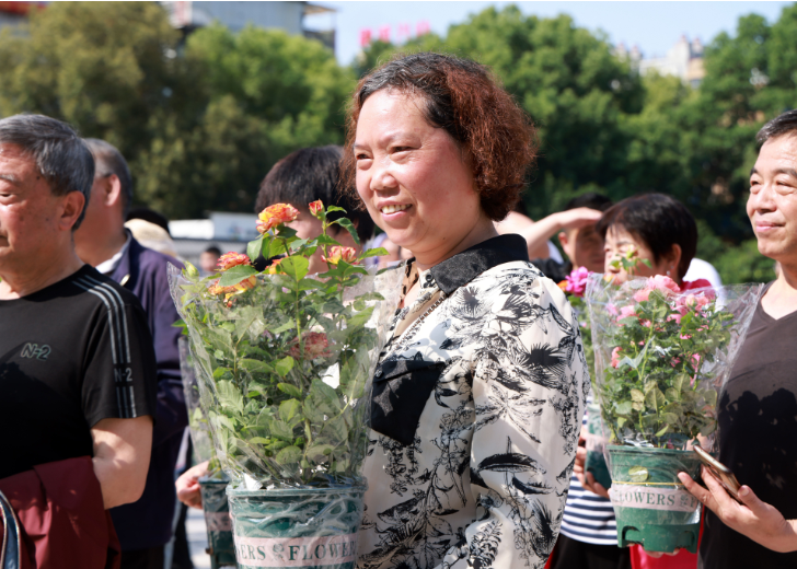 正在上传... 809c88a92a4e7b705bc6730f8d5194d8.png