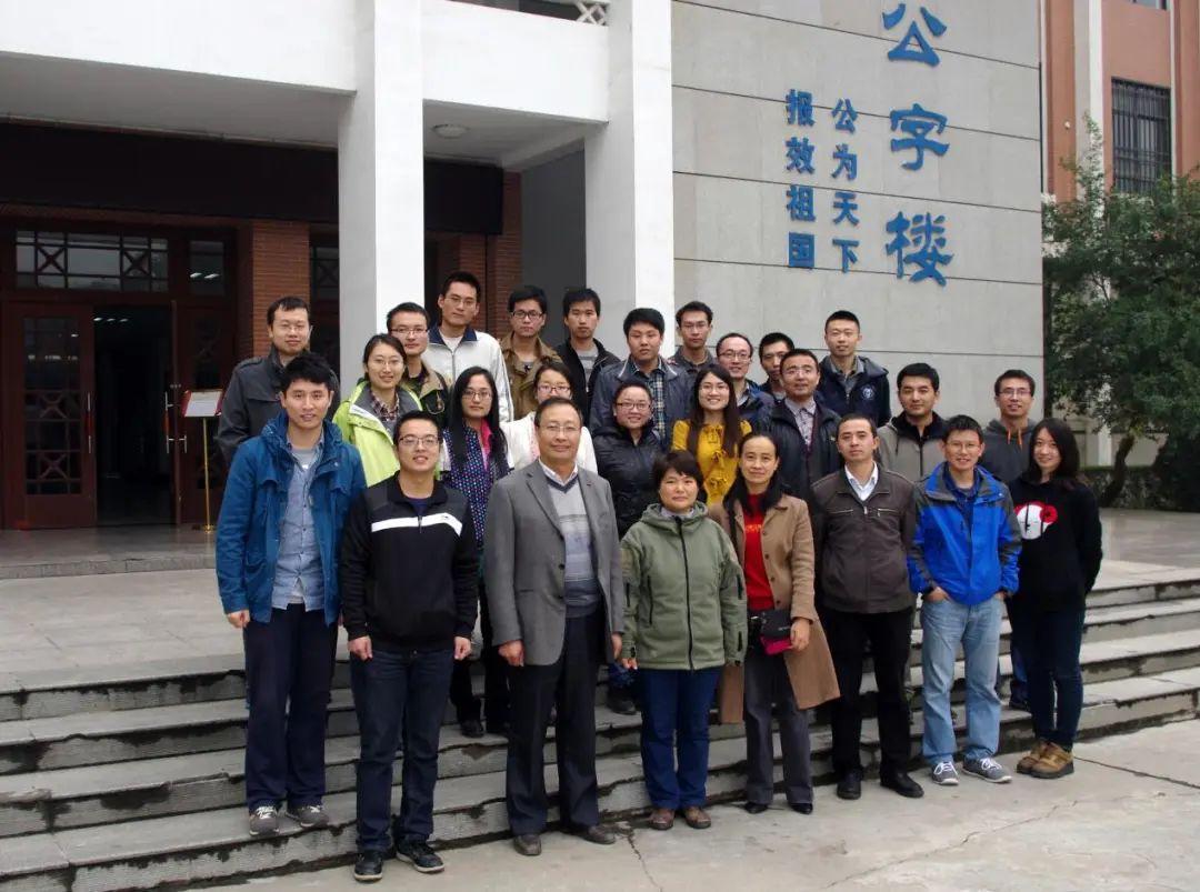 神舟十六号载人飞船成功发射西工大师生贡献“陕西力量”(图1) 神舟十六号载人飞船成功发射西工大师生贡献“陕西力量”(图1)