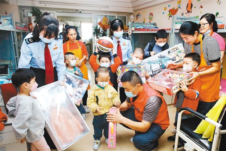 小“玩家” 大欢乐 看西安娃的“多彩六一”(图5) d4d42bf443f9232ec6e520081d863a3c.jpeg