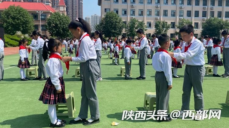 正在上传... 64655121bb25bd1bfbcb4230f5761add.jpeg