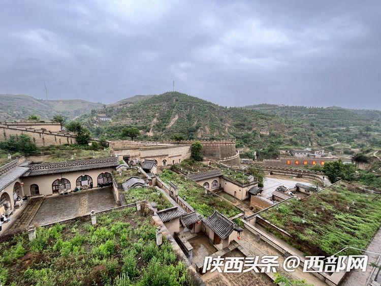 榆林米脂杨家沟村:挖掘红色资源 传承窑洞里的革命火种(图2) 6a09e7f9559751a0c640252c975ce26f.jpeg