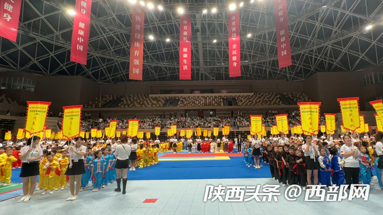 正在上传... 1448fa7183e7c4b08cab3049625e4ada.png