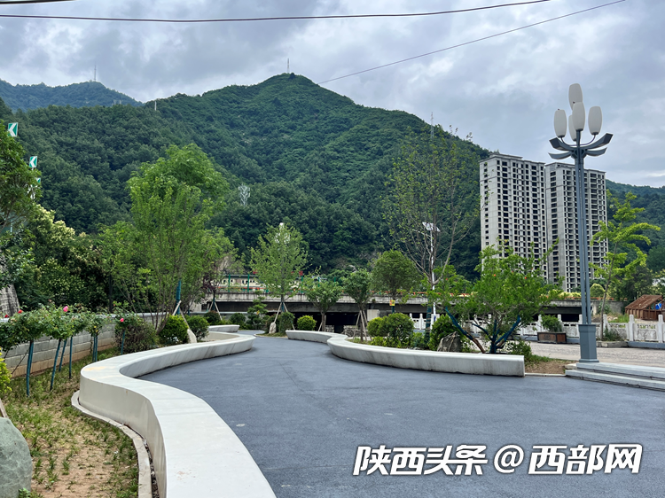 正在上传... c646424ebabdb8b414d776a2876dfe45.png