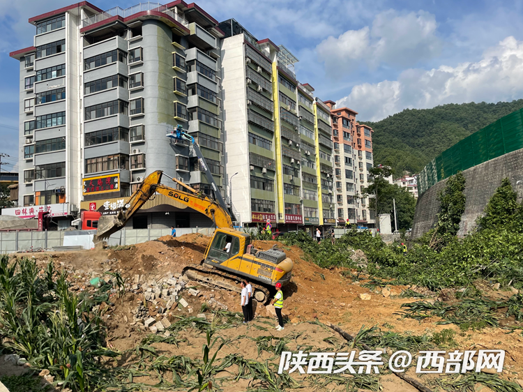 正在上传... 67280b5a155b63470a9d7917b04565c4.png