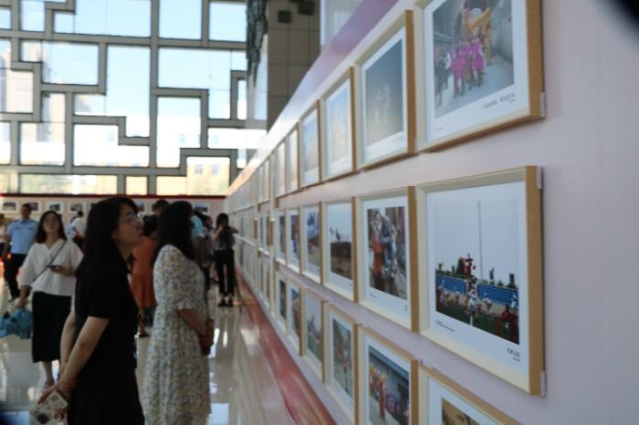 榆林市直属机关红色主题摄影(图片)书画展开展(图7) 榆林市直属机关红色主题摄影(图片)书画展开展(图7)