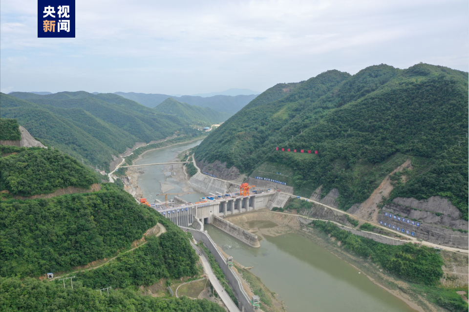 黄金峡水利枢纽下闸蓄水“引汉济渭”工程调水工程完工(图1) 黄金峡水利枢纽下闸蓄水“引汉济渭”工程调水工程完工(图1)