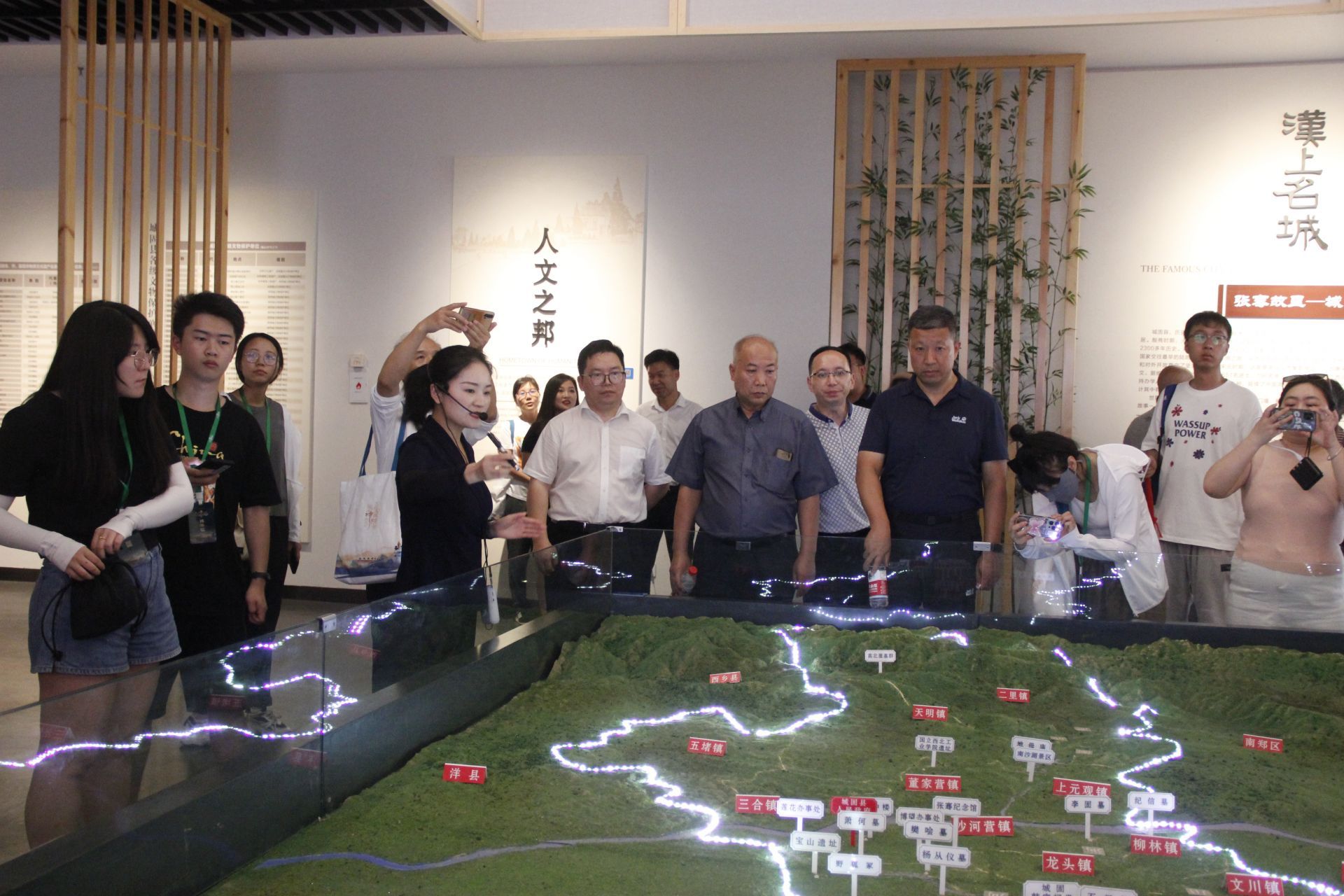 正在上传... d097c55ce059a6256dde5287c0cd024a.jpeg