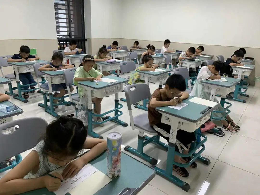 杭州临安教育培训哪家好?卓尔学堂助您成长!(图5) 卓5.png