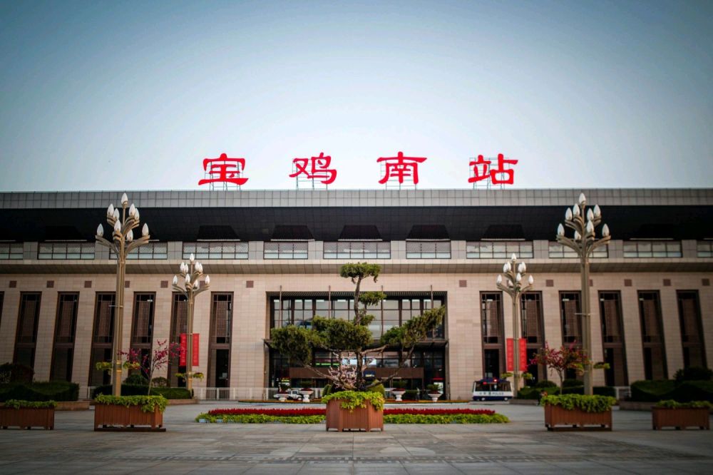 陕西很低调的城市，面积不如延安，人口不如咸阳，GDP超过2700亿(图11)
