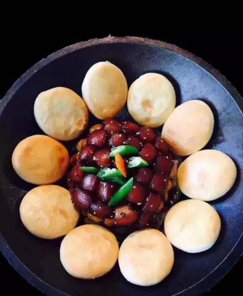 商洛“三菜一宴”入选《中国菜一陕菜菜系经典名菜名宴录》(图2) 商洛“三菜一宴”入选《中国菜一陕菜菜系经典名菜名宴录》(图2)
