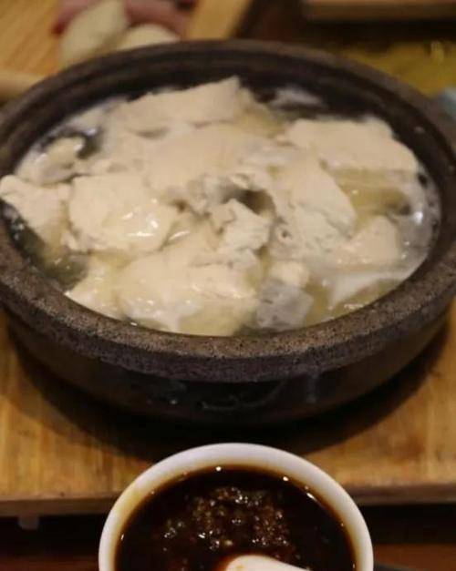 商洛“三菜一宴”入选《中国菜一陕菜菜系经典名菜名宴录》(图20) 商洛“三菜一宴”入选《中国菜一陕菜菜系经典名菜名宴录》(图20)