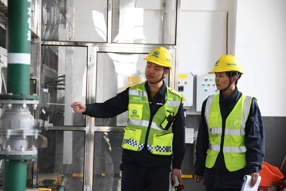 陕西西安:科技创新让污泥“变废为宝”(图2) 陕西西安:科技创新让污泥“变废为宝”(图2)