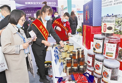 第十七届榆林国际煤炭暨高端能源化工产业博览会将在榆林会展中心举行(图1) 第十七届榆林国际煤炭暨高端能源化工产业博览会将在榆林会展中心举行(图1)