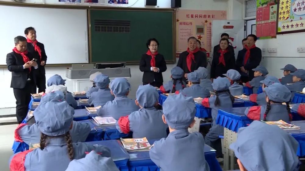 陕西省第五届“关爱明天 普法先行” 青少年法治报告会走进子长市(图5)