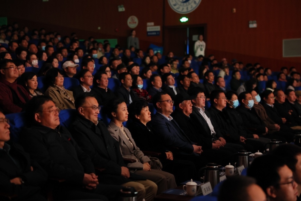 西北工业大学原创校园话剧《大国之蓝》首演成功(图1)