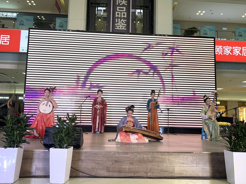 百姓大舞台,欢乐陕西行—走进大明宫建材家居商城(三桥店)(图2) 百姓大舞台,欢乐陕西行—走进大明宫建材家居商城(三桥店)(图2)