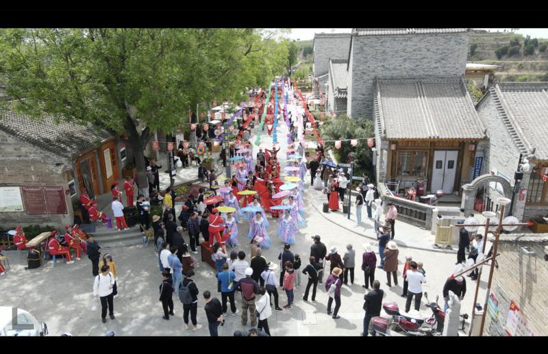 澄城县尧头窑:体验渭北民俗风情 感受千年黑瓷魅力(图2) 澄城县尧头窑:体验渭北民俗风情 感受千年黑瓷魅力(图2)