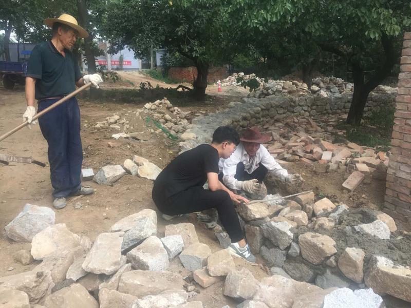 秦岭脚下小村庄“蝶变”为网红打卡地 村里来了规划师 “画”出乡村新模样(图7)