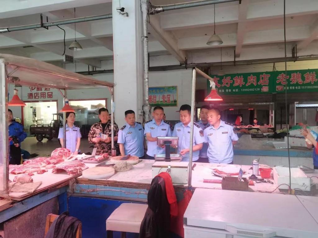 咸阳开展市场贸易计量器具专项集中联查活动(图3) 咸阳开展市场贸易计量器具专项集中联查活动(图3)